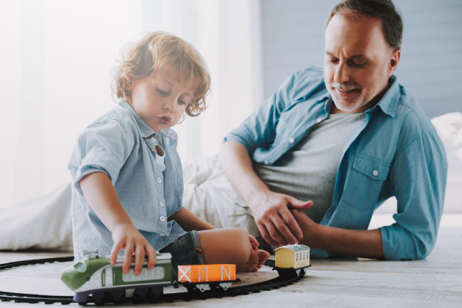 Grandchild and young grandparent, who contributes to the child's Junior ISA